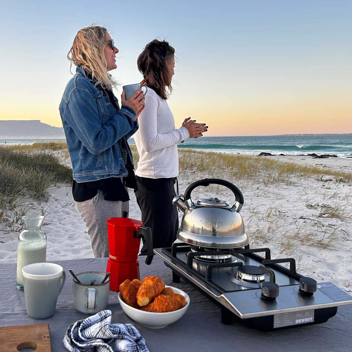 Dewhot 2 Burner Outdoor Gas Camping Stove